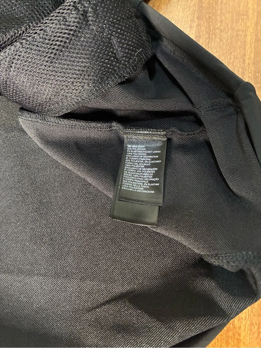 The North Face Men's Dark Black Softshell Jacket with Game Box Wines Logo Size L